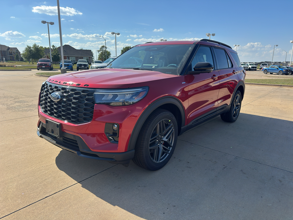 2025 Ford Explorer ST-Line photo 3