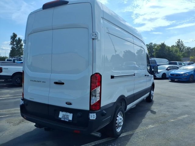 2025 Ford Transit photo 3