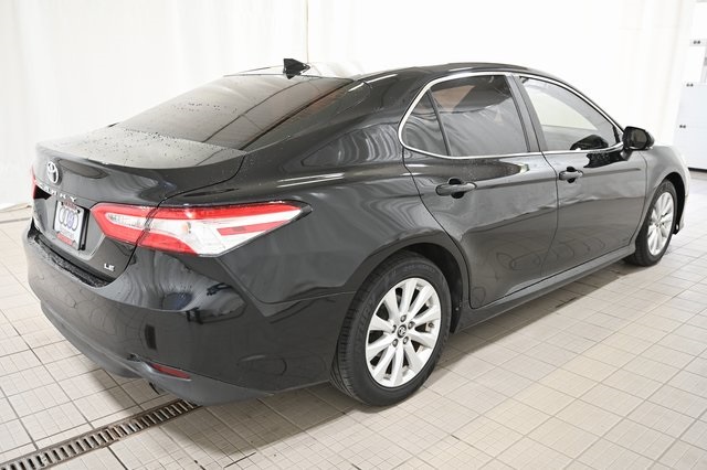 2019 Toyota Camry L photo 11