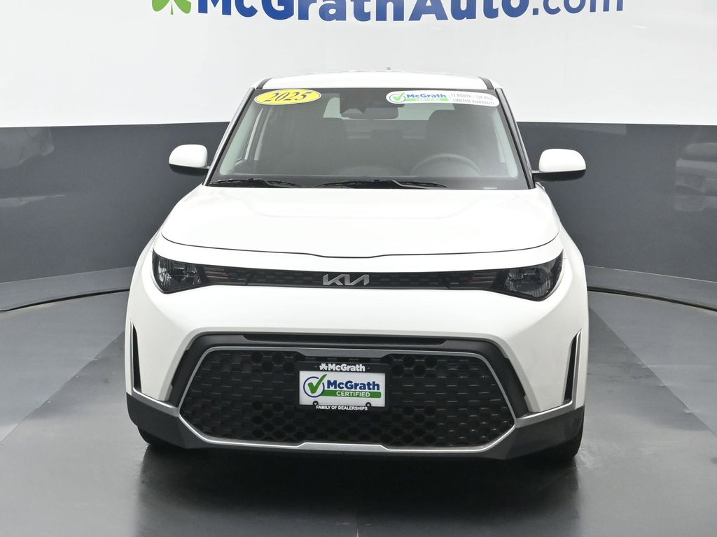 2025 Kia Soul LX photo 3