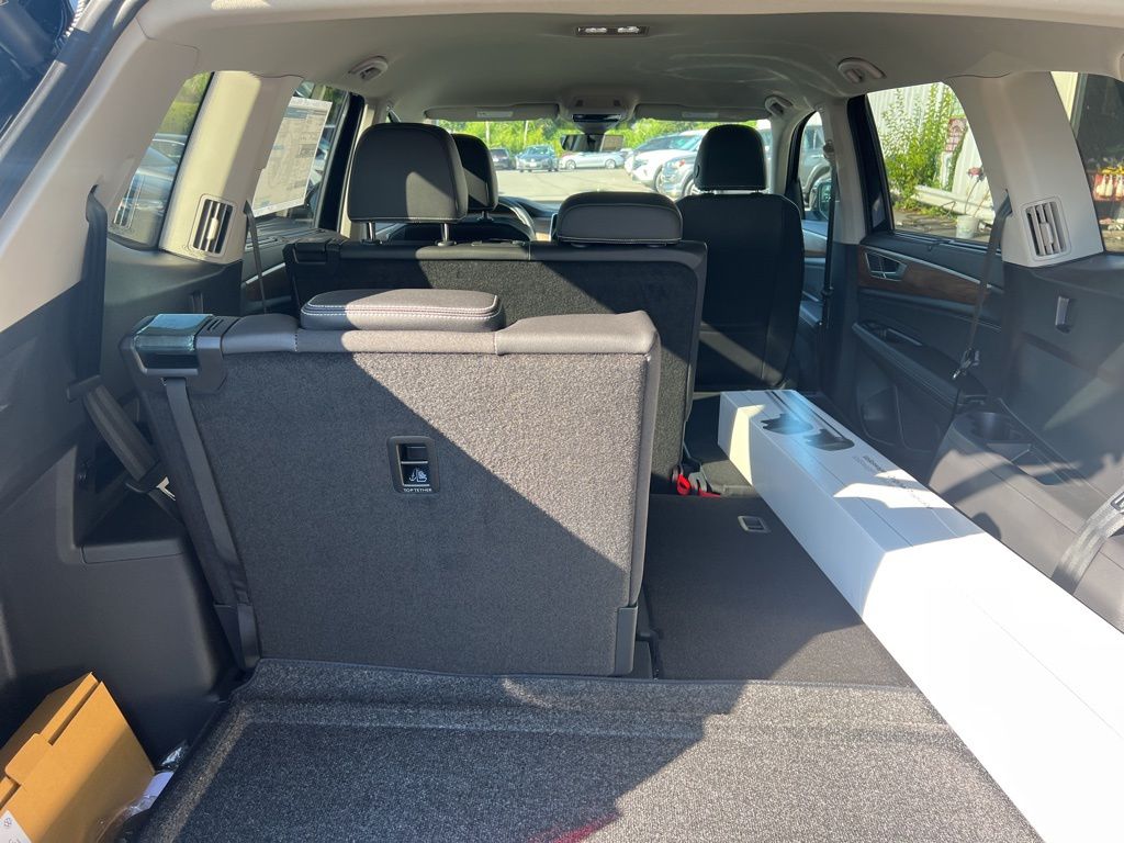 2026 Volkswagen Atlas SE Technology photo 11