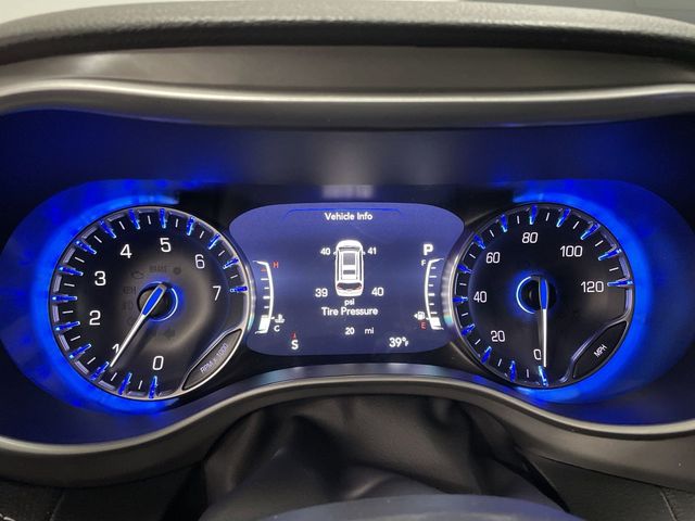 2025 Chrysler Pacifica photo 15