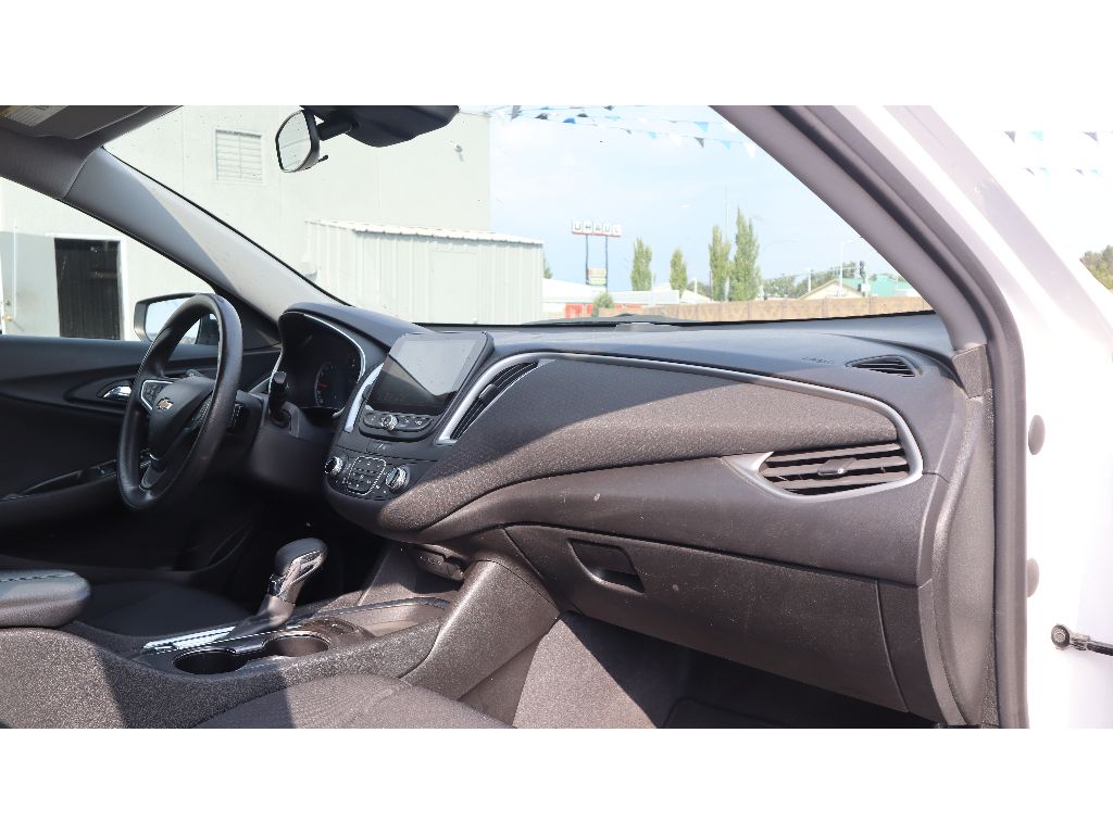 2023 Chevrolet Malibu 1LT photo 22