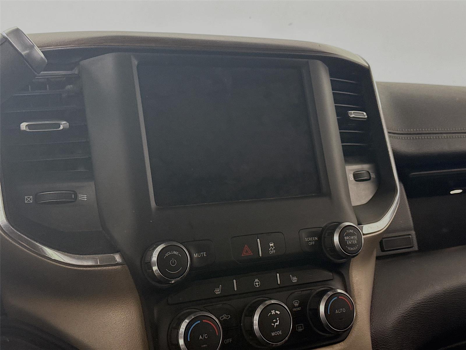 2022 Ram 2500 Laramie photo 11
