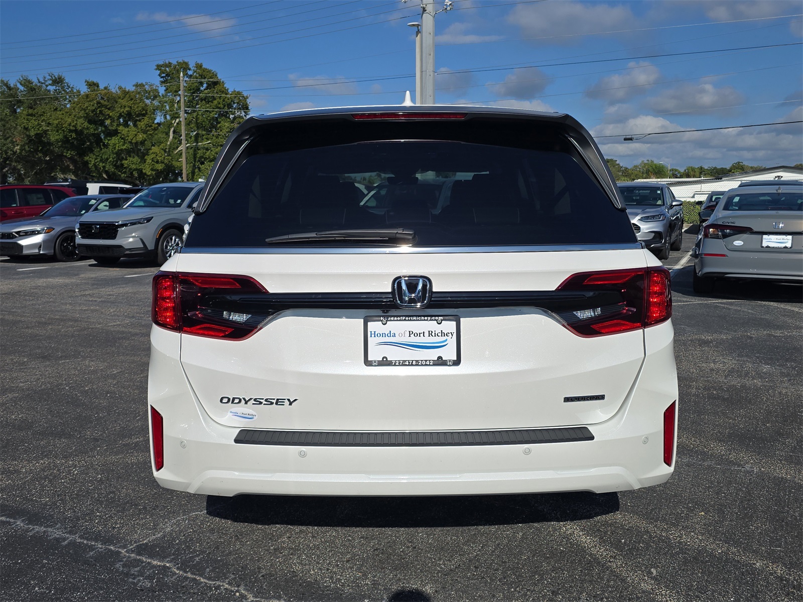 2026 Honda Odyssey Touring photo 4