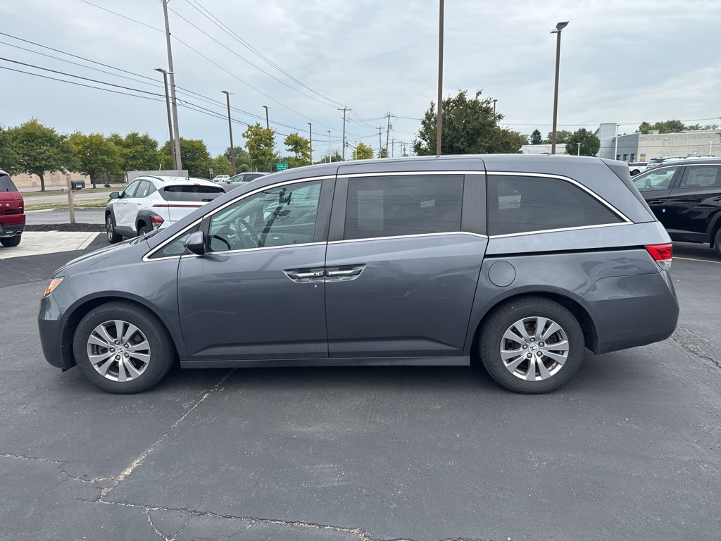 2017 Honda Odyssey SE photo 8