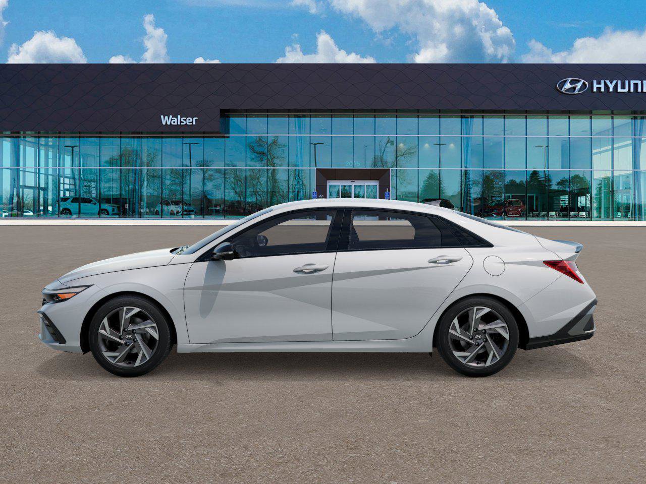 2025 Hyundai Elantra SEL Sport photo 2