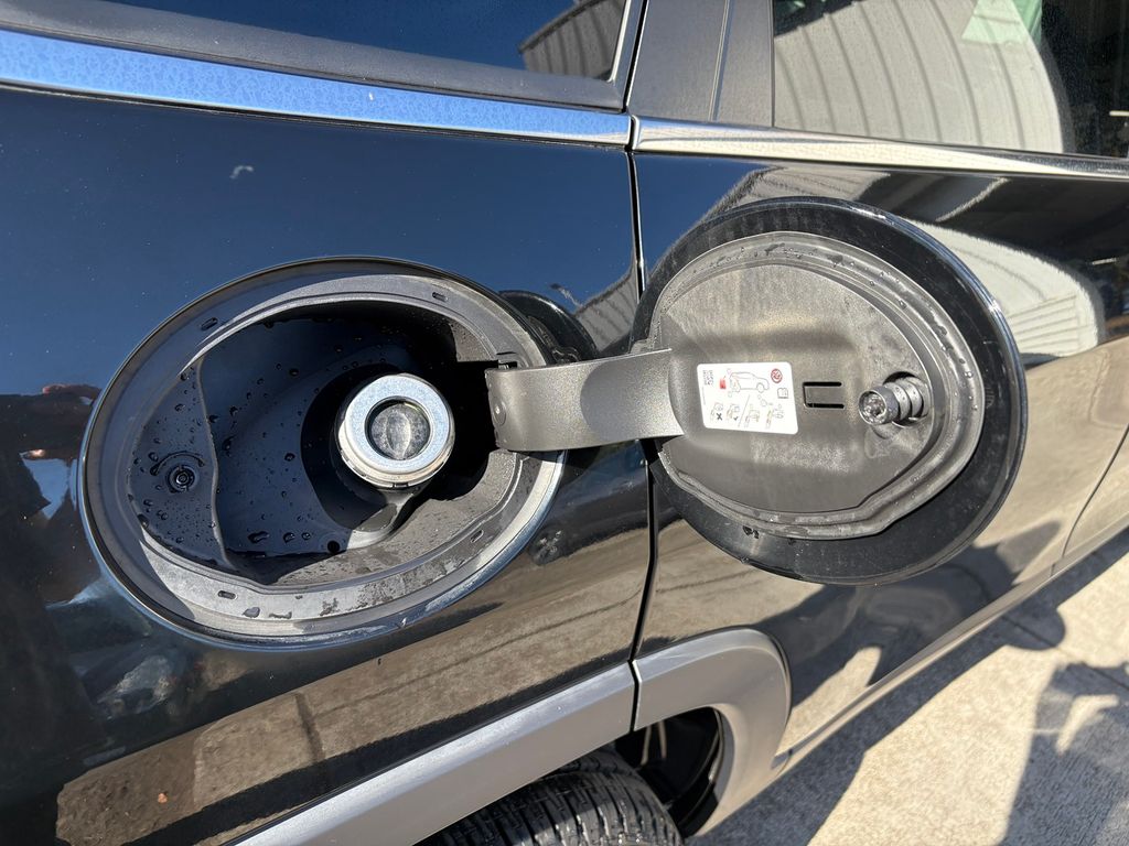 2022 Jeep Cherokee Limited photo 30
