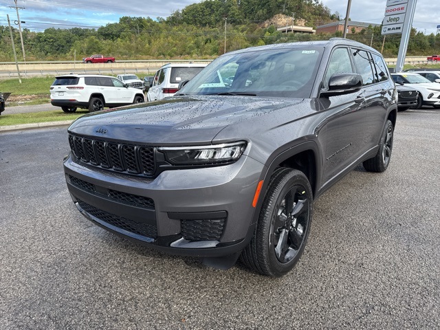 2025 Jeep Grand Cherokee Altitude X photo 4