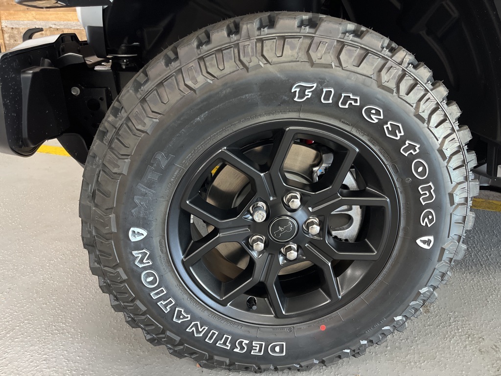 2025 Jeep Gladiator Sport photo 4