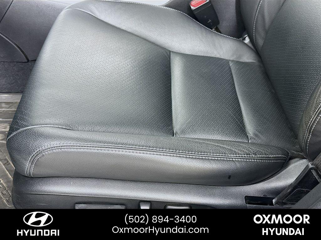 2015 Honda Accord Hybrid Touring photo 18