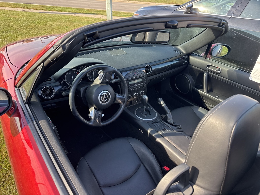 2015 Mazda MX-5 Miata Miata Grand Touring photo 2