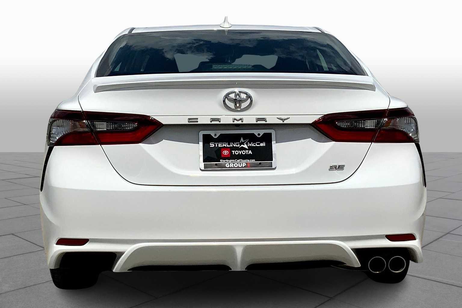 2024 Toyota Camry SE photo 4