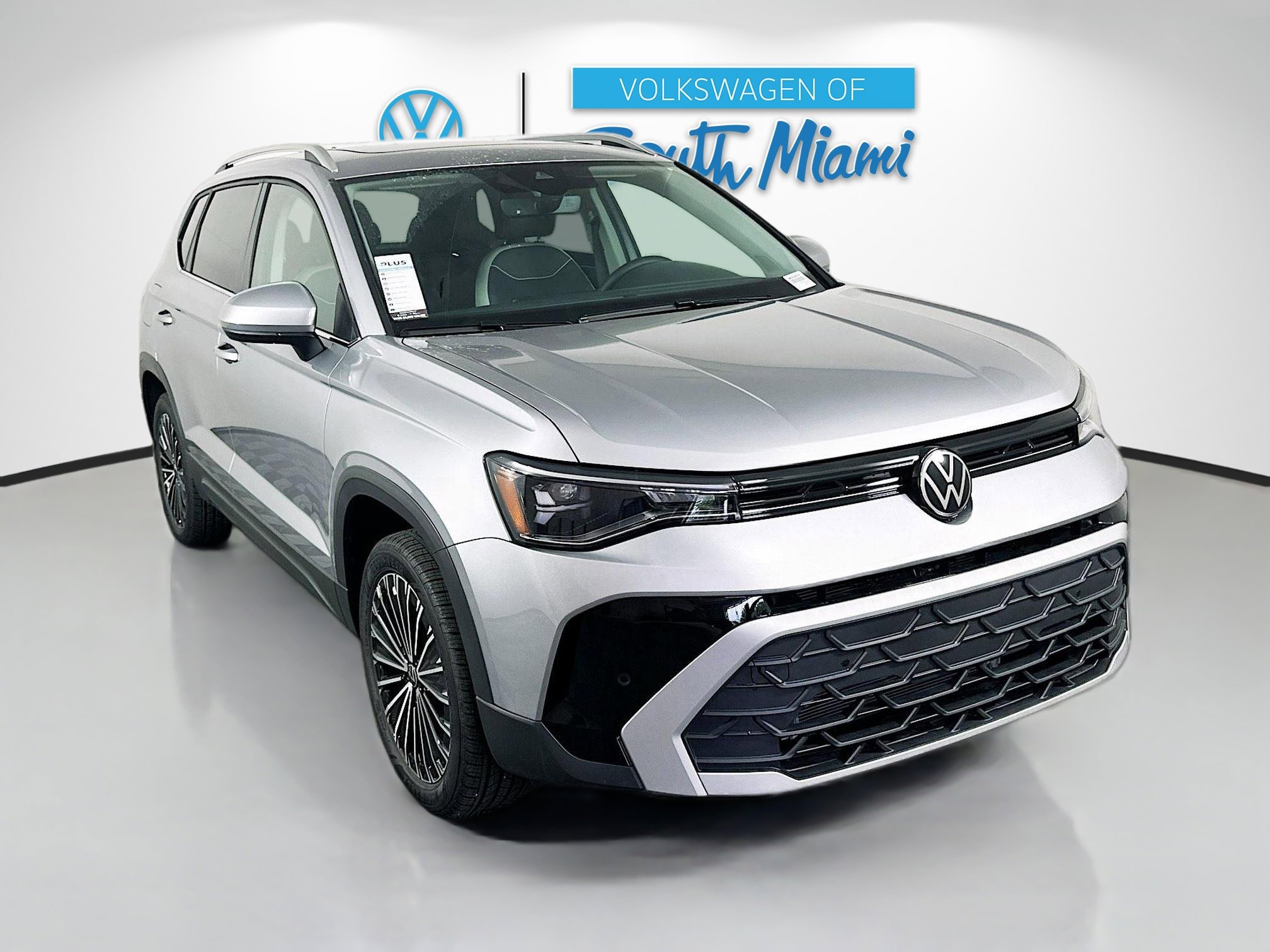 2025 Volkswagen Taos SE photo 2