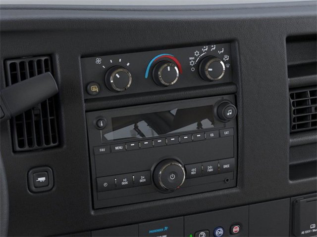 2025 Gmc Savana Cargo 2500 photo 18