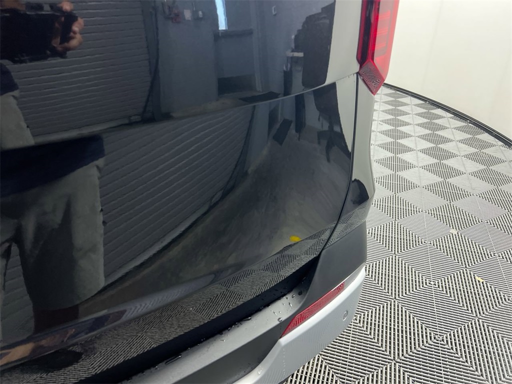 2026 Kia Carnival LX photo 6