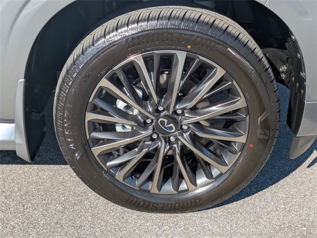 2026 Infiniti QX80 photo 10