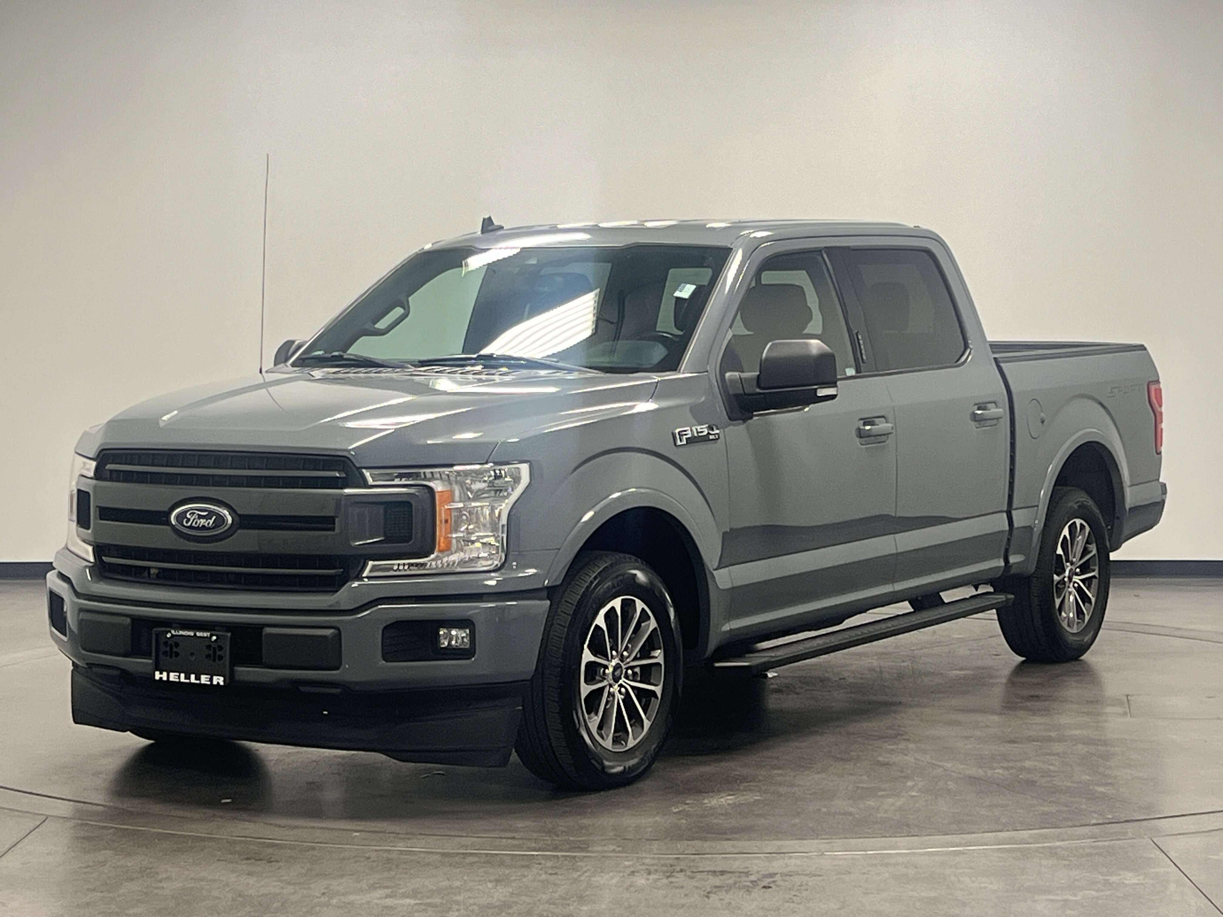 2020 Ford F-150 XLT photo 3