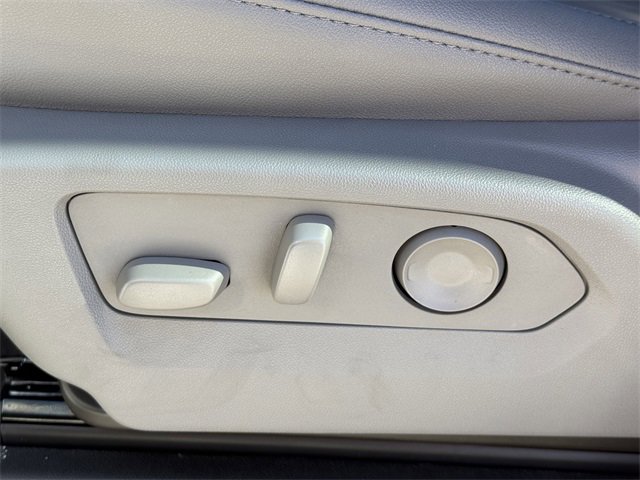 2025 Chevrolet Silverado 1500 RST photo 21