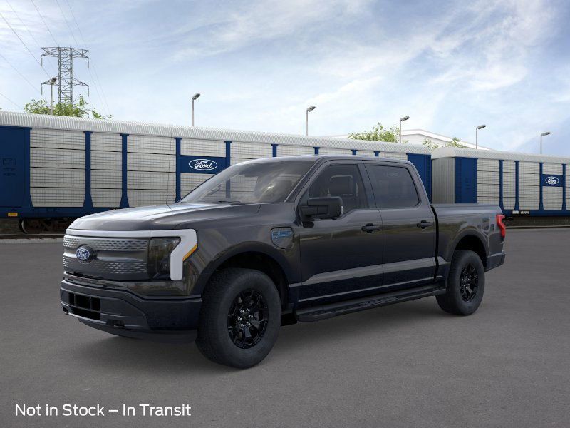 2025 Ford F-150 Lightning XLT photo 2