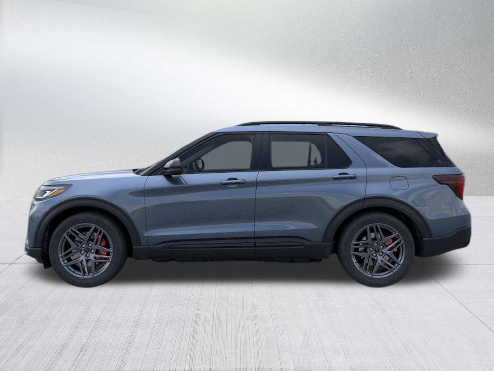 2025 Ford Explorer ST photo 5