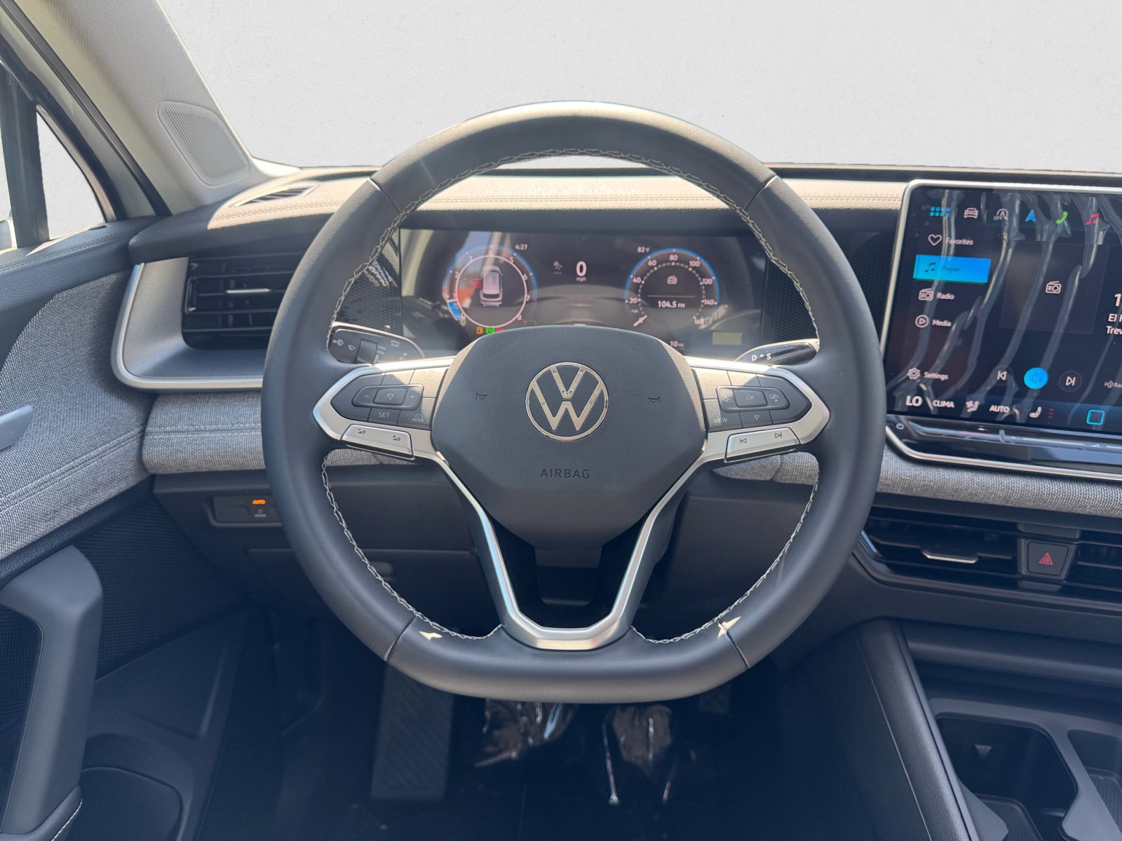 2025 Volkswagen Tiguan S photo 11