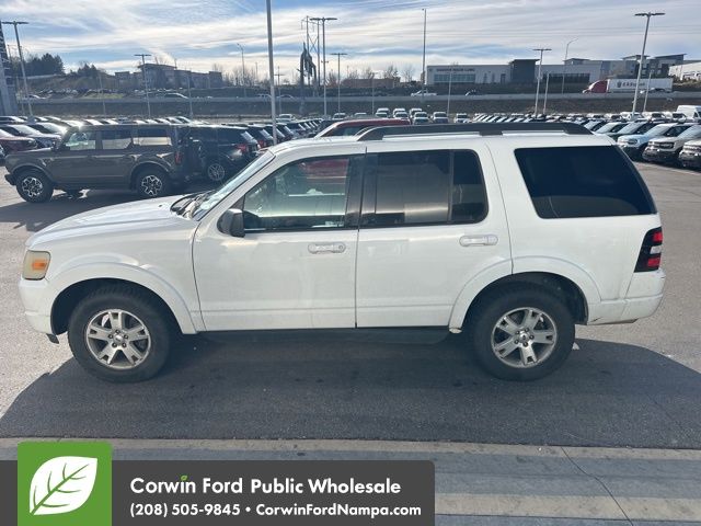 2010 Ford Explorer XLT photo 4