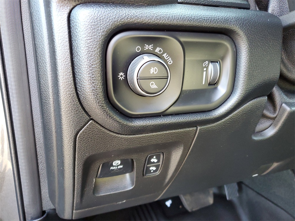 2021 Ram 1500 Big Horn Lone Star photo 6