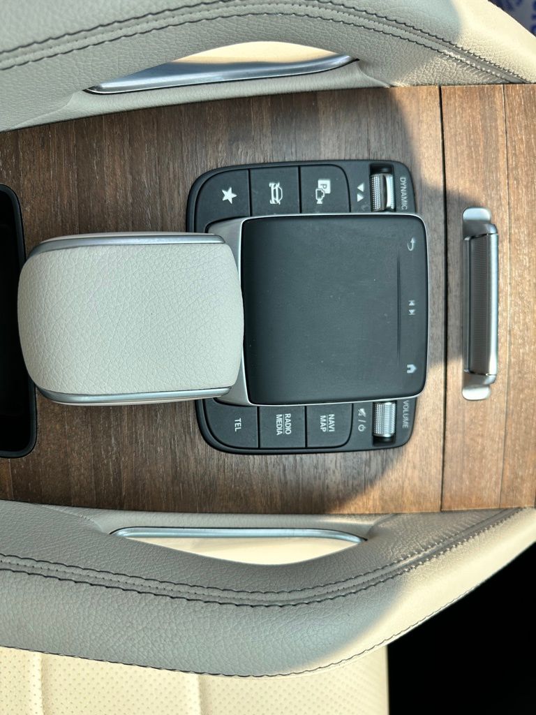 2022 Mercedes Benz GLE 450 4MATIC photo 13
