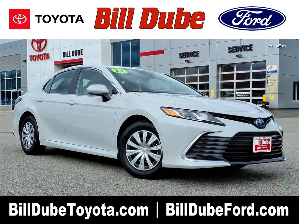 2023 Toyota Camry LE's photo