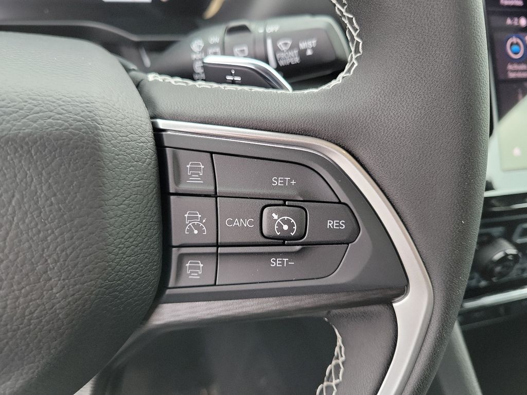 2025 Jeep Grand Cherokee Laredo X photo 5