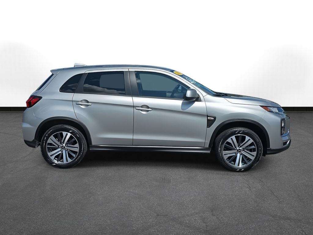 2024 Mitsubishi Outlander Sport ES LE SE photo 4