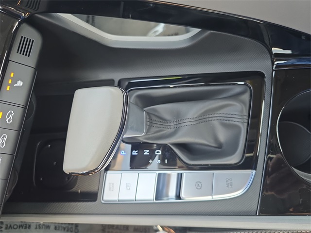 2025 Hyundai Elantra SEL Convenience photo 19