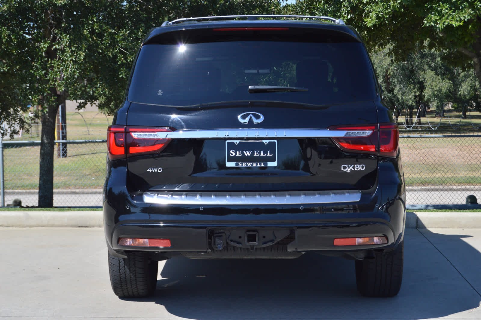 2023 Infiniti QX80 Sensory photo 5