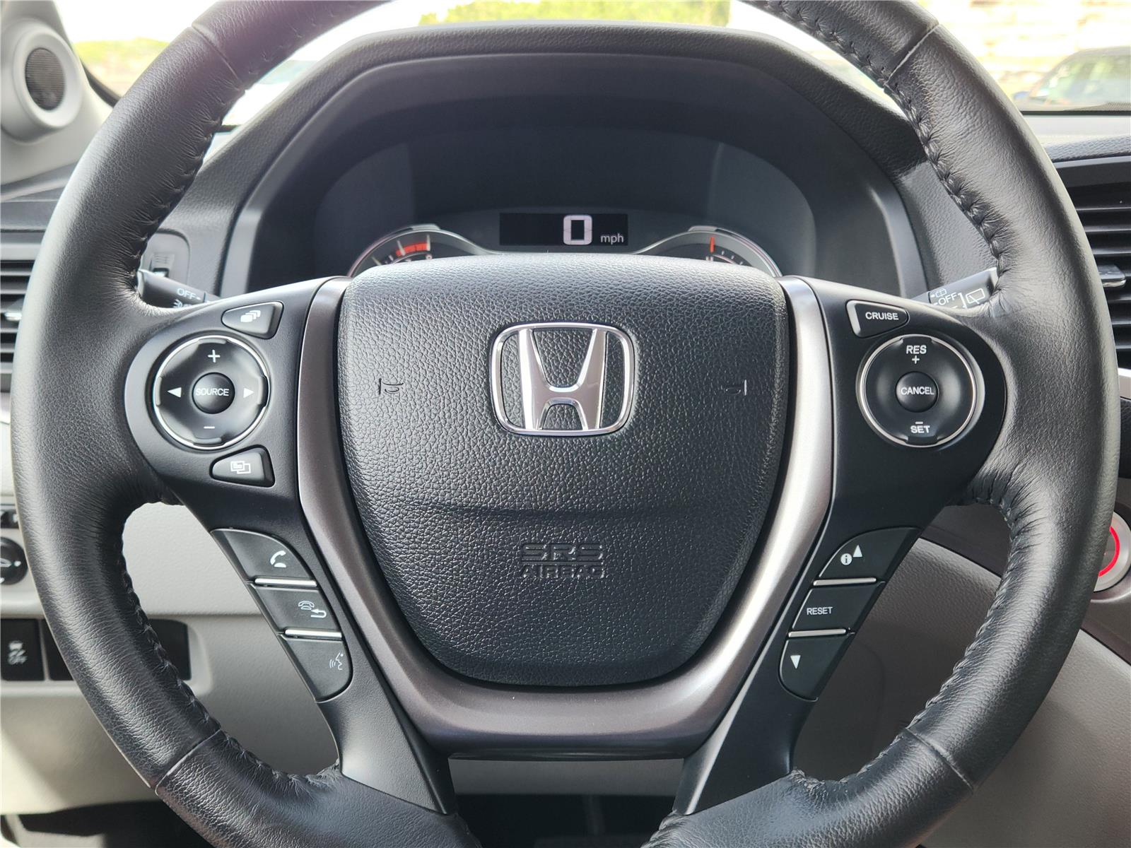 2016 Honda Pilot EX-L photo 18