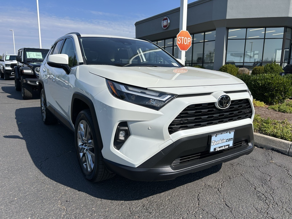 Pre-Owned 2022 Toyota RAV4 XLE Premium 4D Sport Utility in