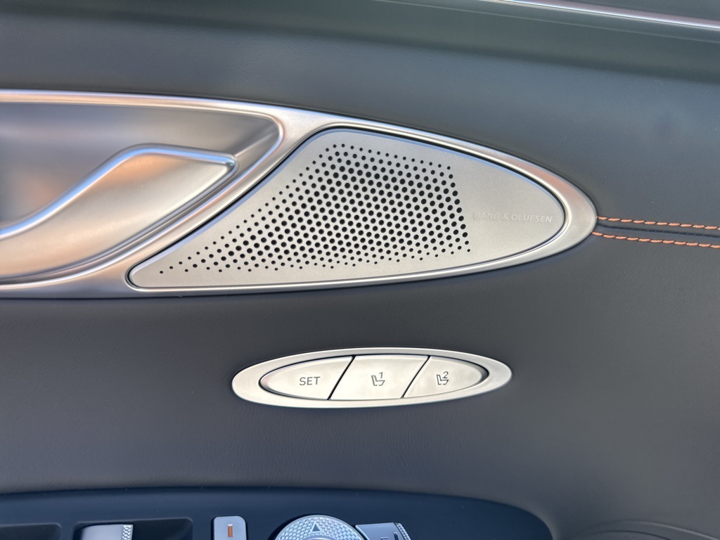 2026 Genesis GV70 3.5T Sport Prestige photo 18