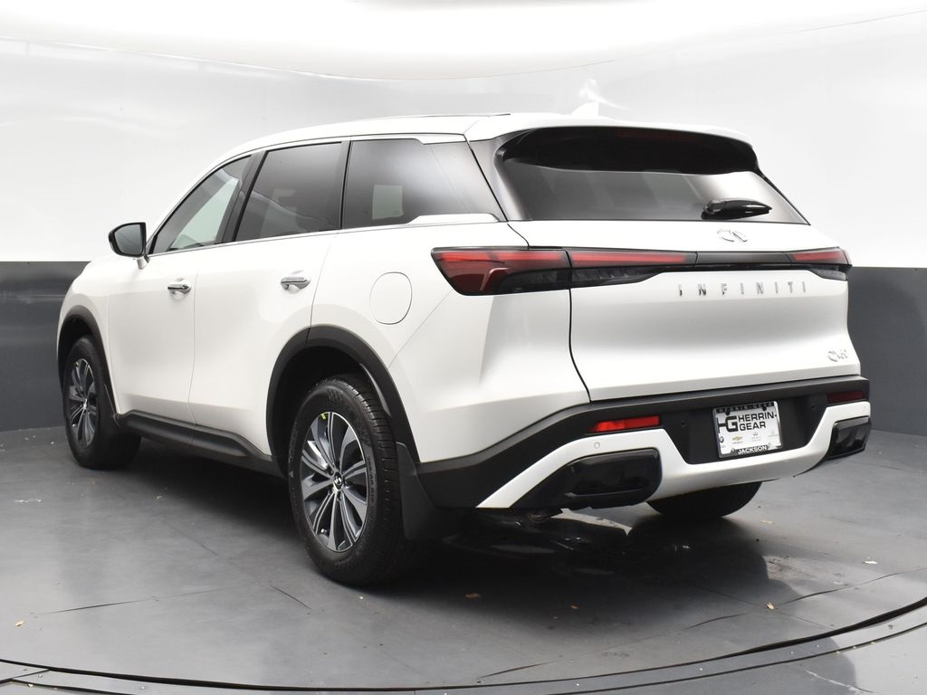 2025 Infiniti QX60 Pure photo 3