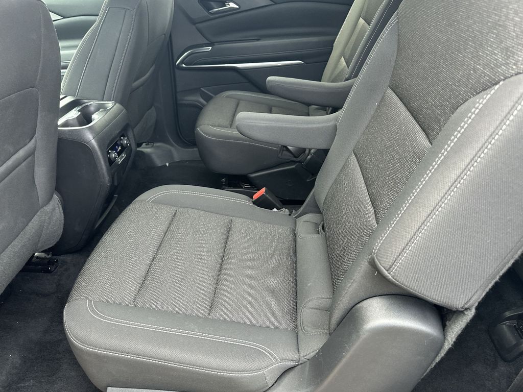 2024 Chevrolet Traverse photo 25