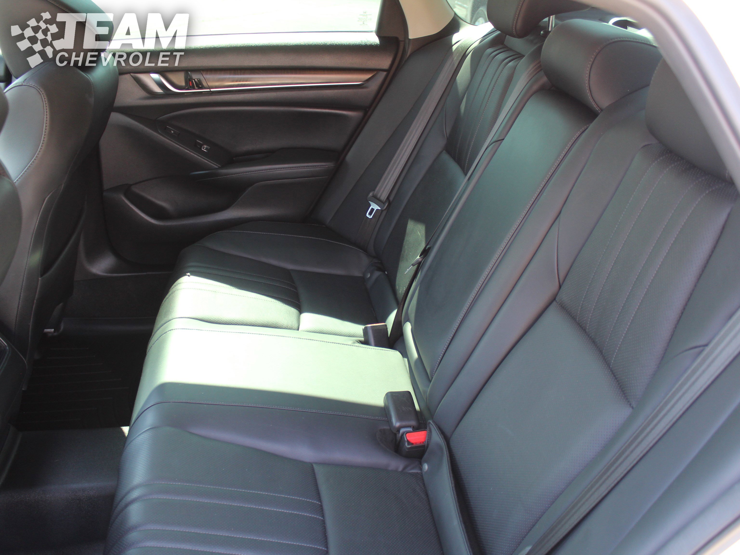 2018 Honda Accord Touring 1.5T photo 20