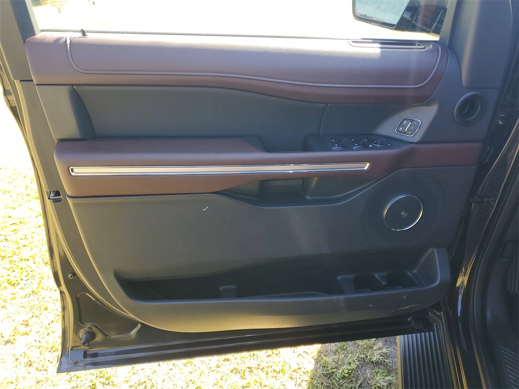 2024 Ford Expedition Limited photo 10