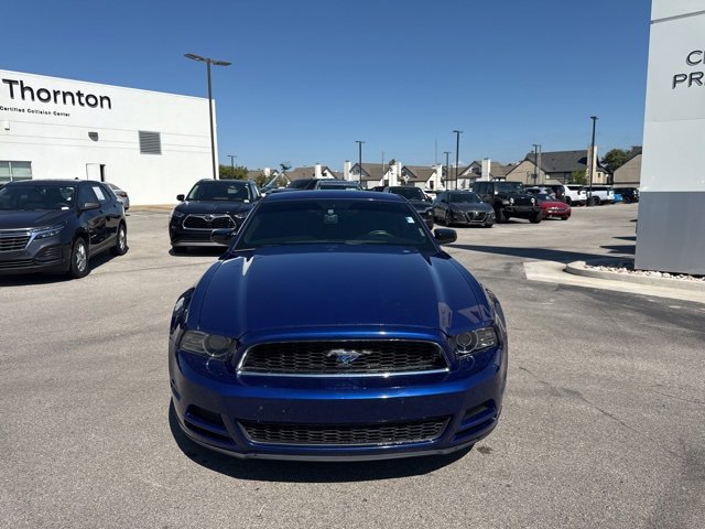 2014 Ford Mustang V6 Premium photo 2