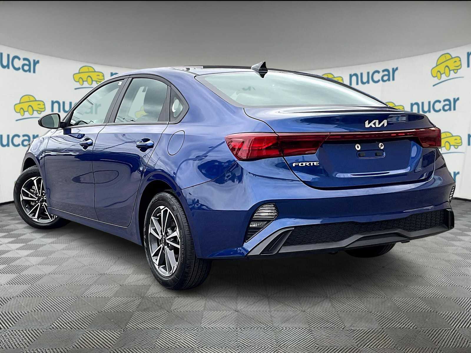 2024 Kia Forte LXS photo 4