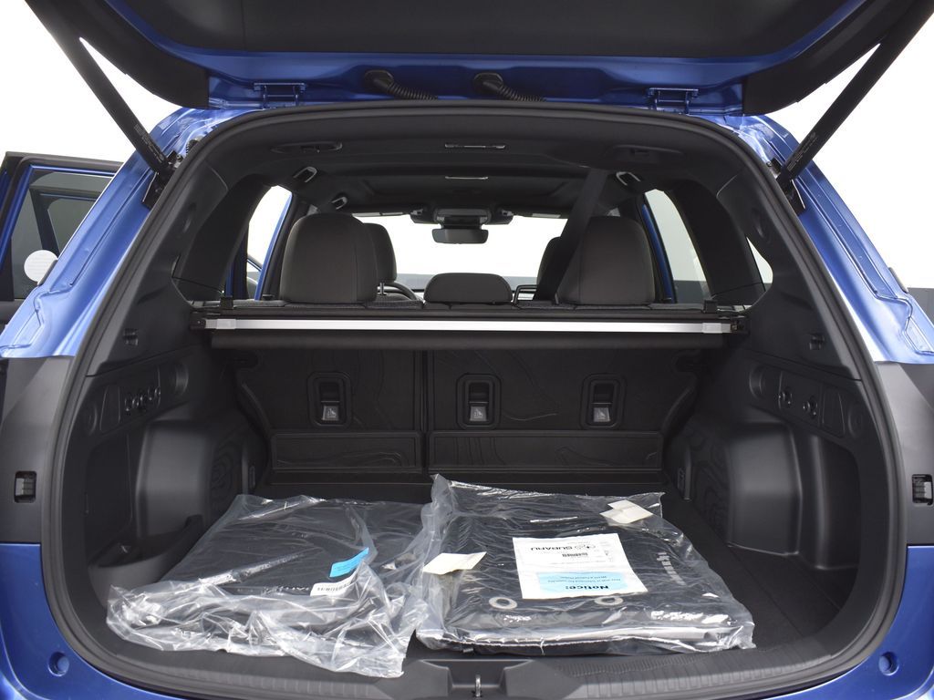 2025 Subaru Forester Premium photo 23