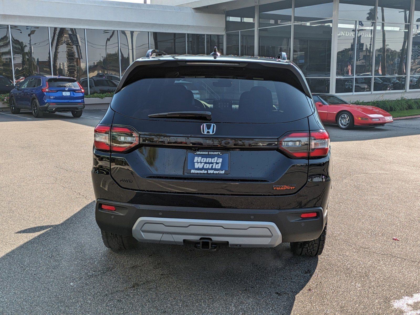2025 Honda Pilot TrailSport photo 4