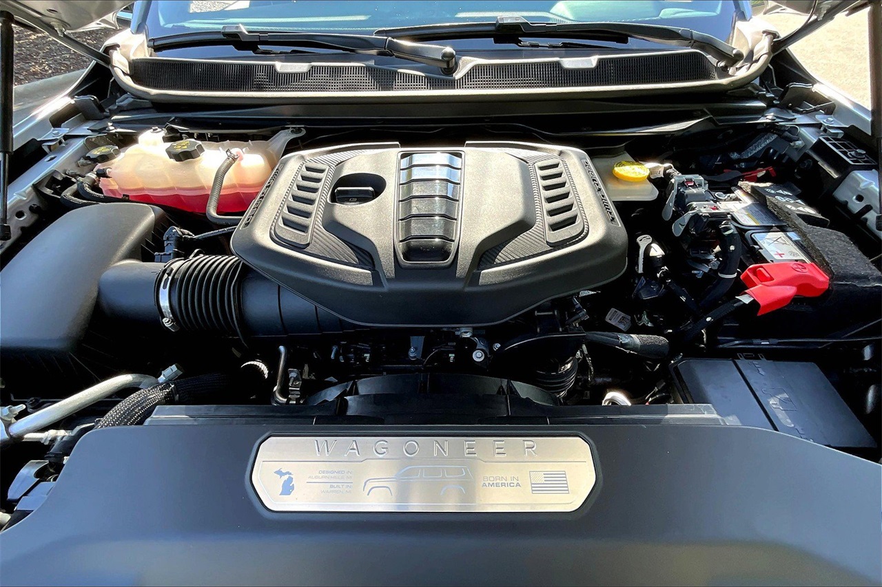2024 Jeep Wagoneer L Series II photo 34