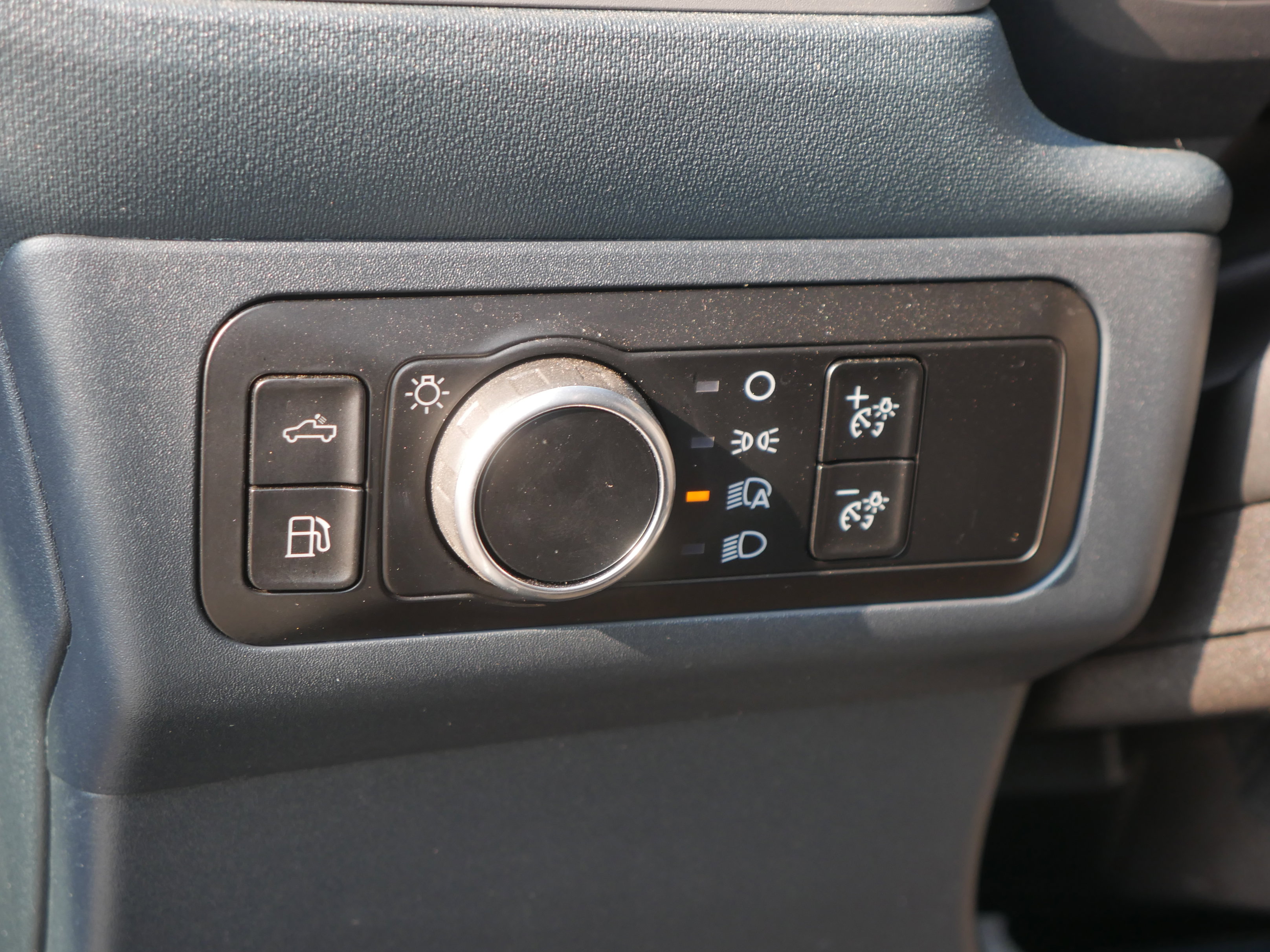 2024 Ford Maverick XL photo 4