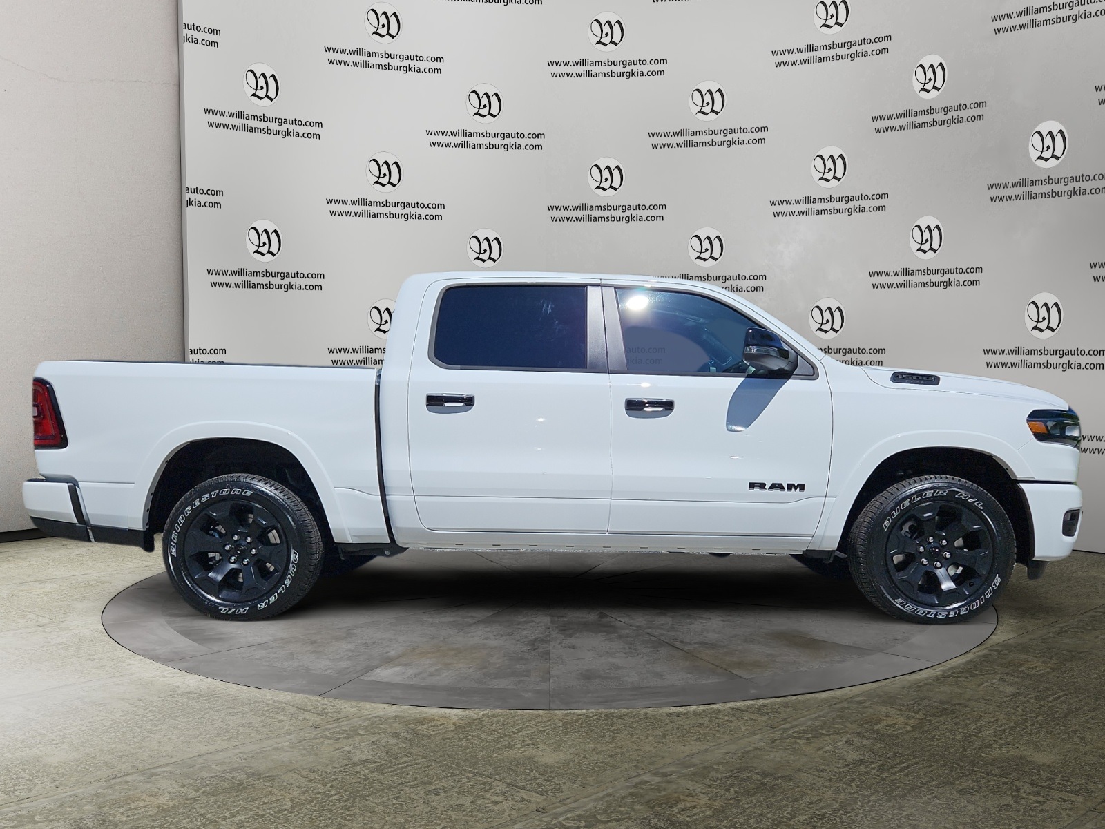 2025 Ram 1500 Big Horn Lone Star photo 3