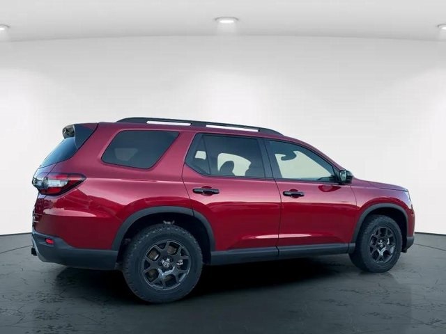 2025 Honda Pilot TrailSport photo 6