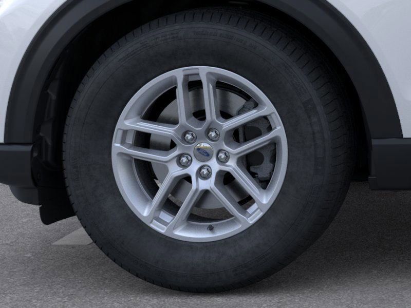 2025 Ford Explorer photo 18